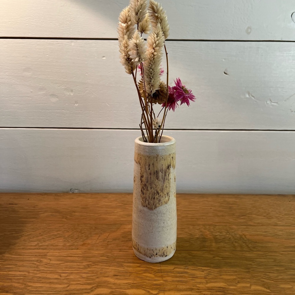 HANDMADE CERAMIC MINI VASE - Picture 4 of 8